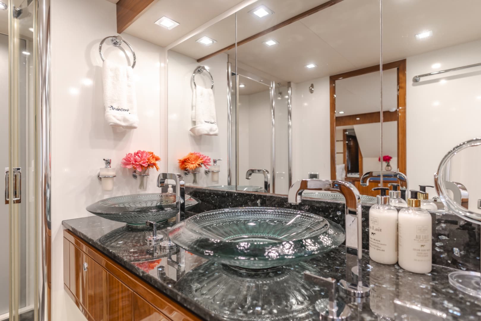 2011 Sunseeker 88 Yacht