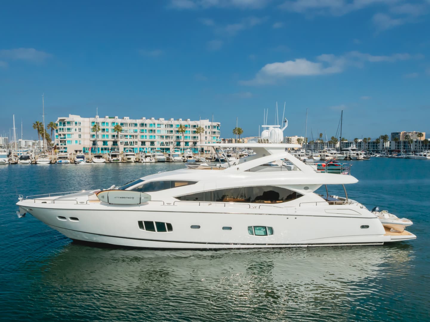 2011 Sunseeker 88 Yacht