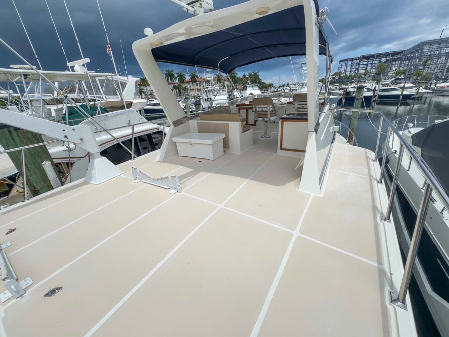 1997 Offshore Yachts Sedan