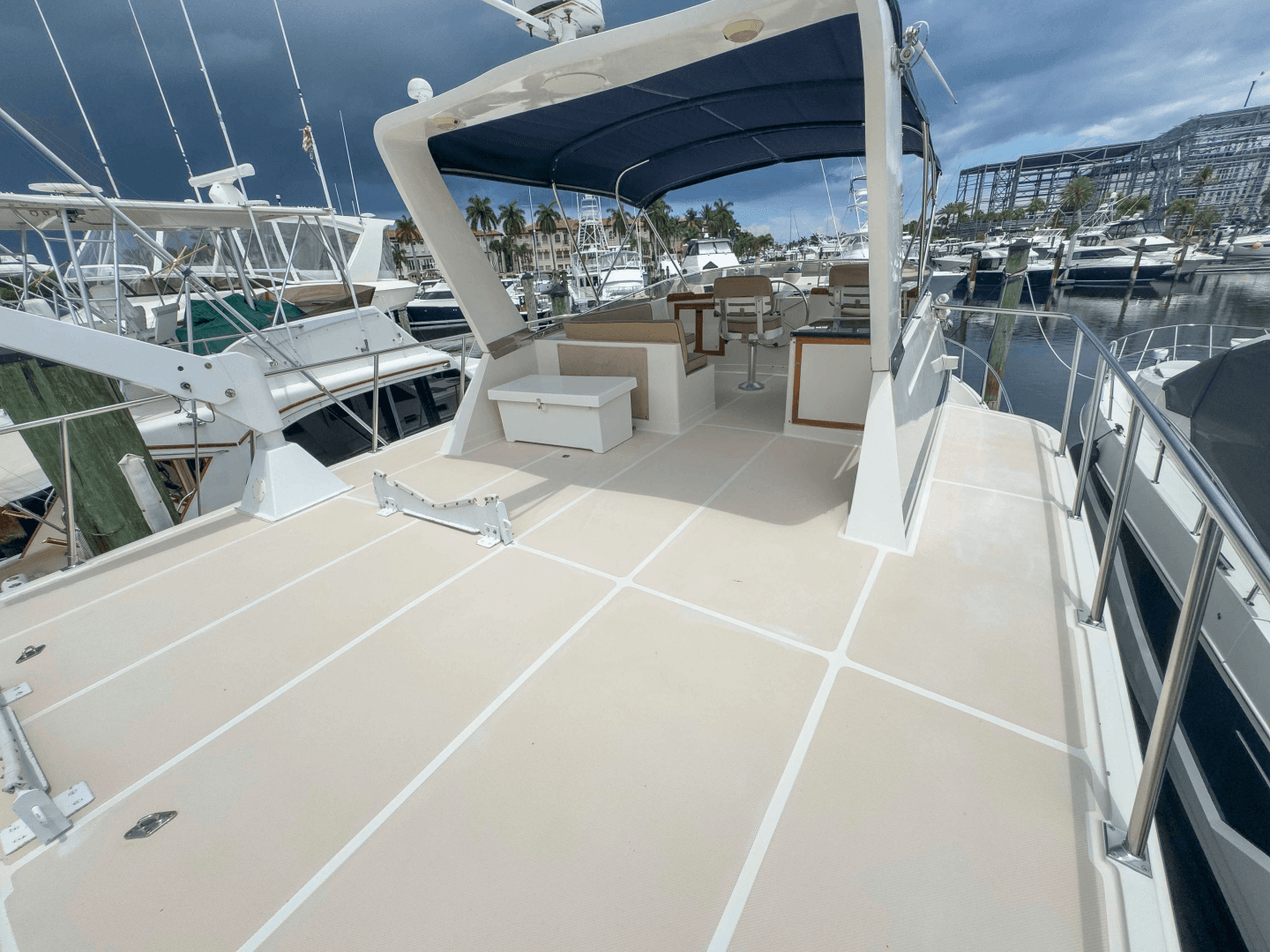 1997 Offshore Yachts Sedan