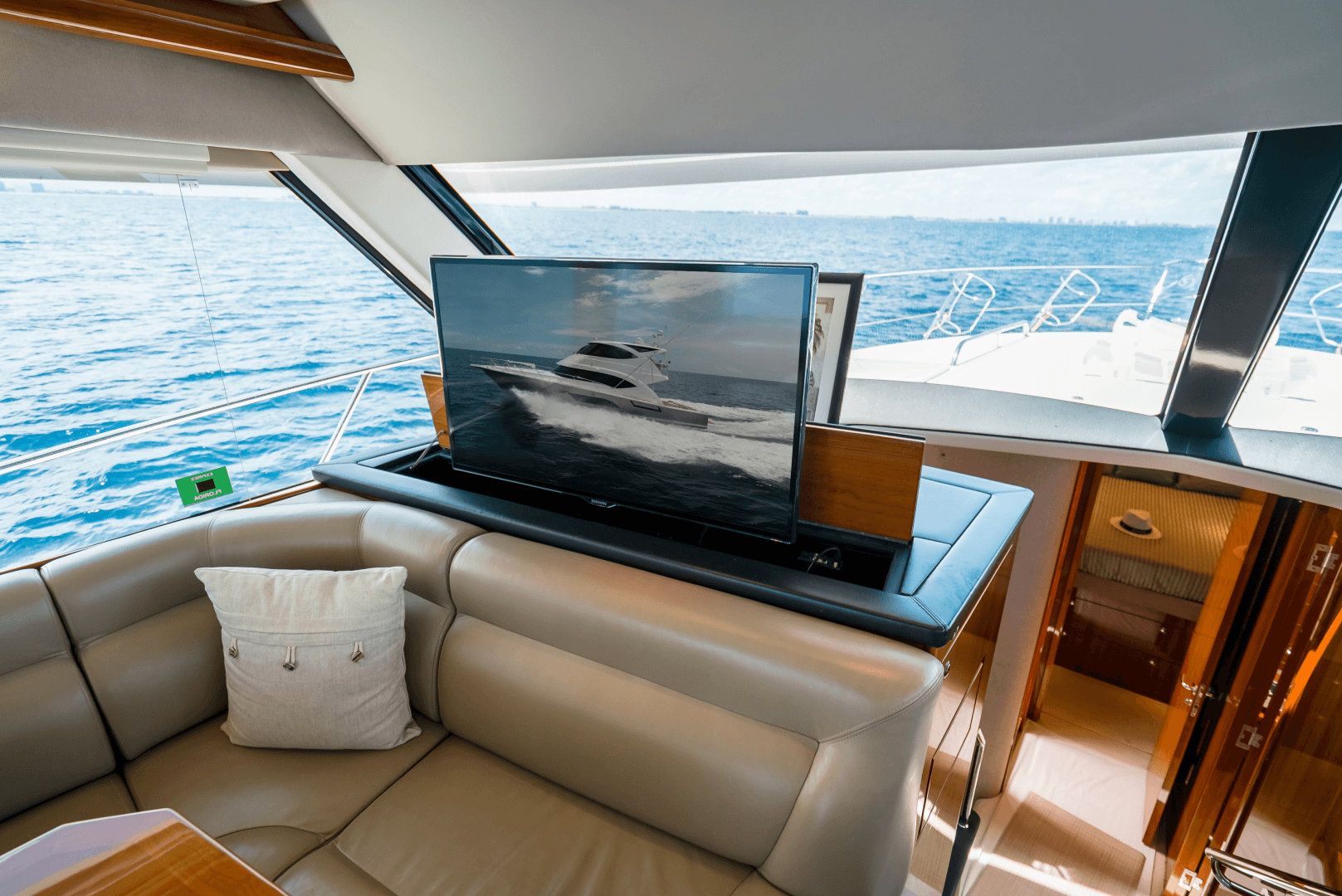 2013 Riviera 53 Enclosed Flybridge