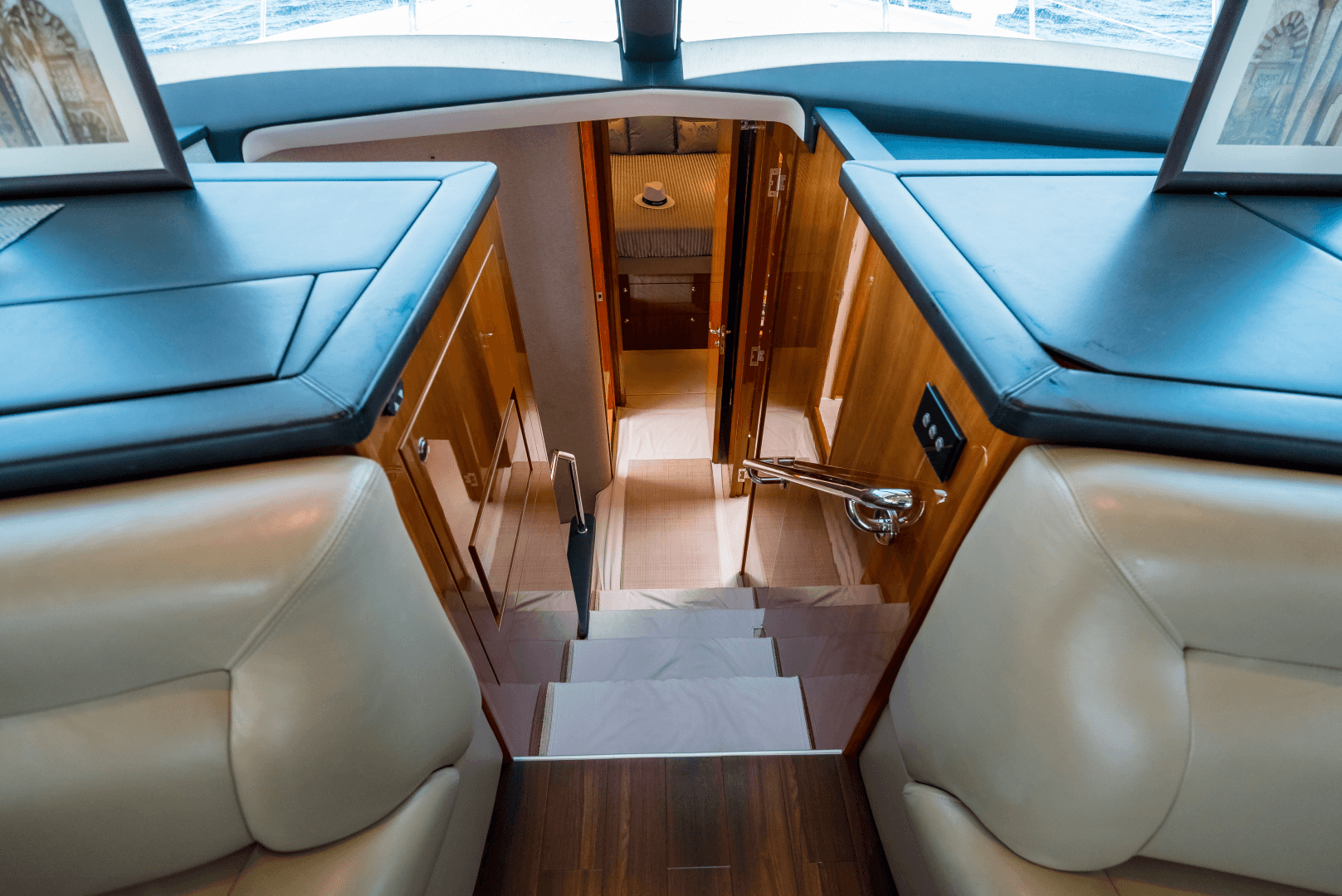 2013 Riviera 53 Enclosed Flybridge