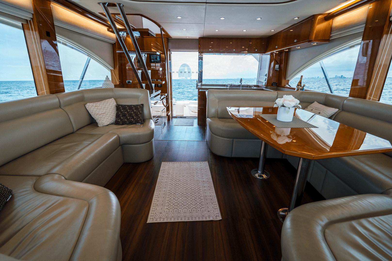 2013 Riviera 53 Enclosed Flybridge