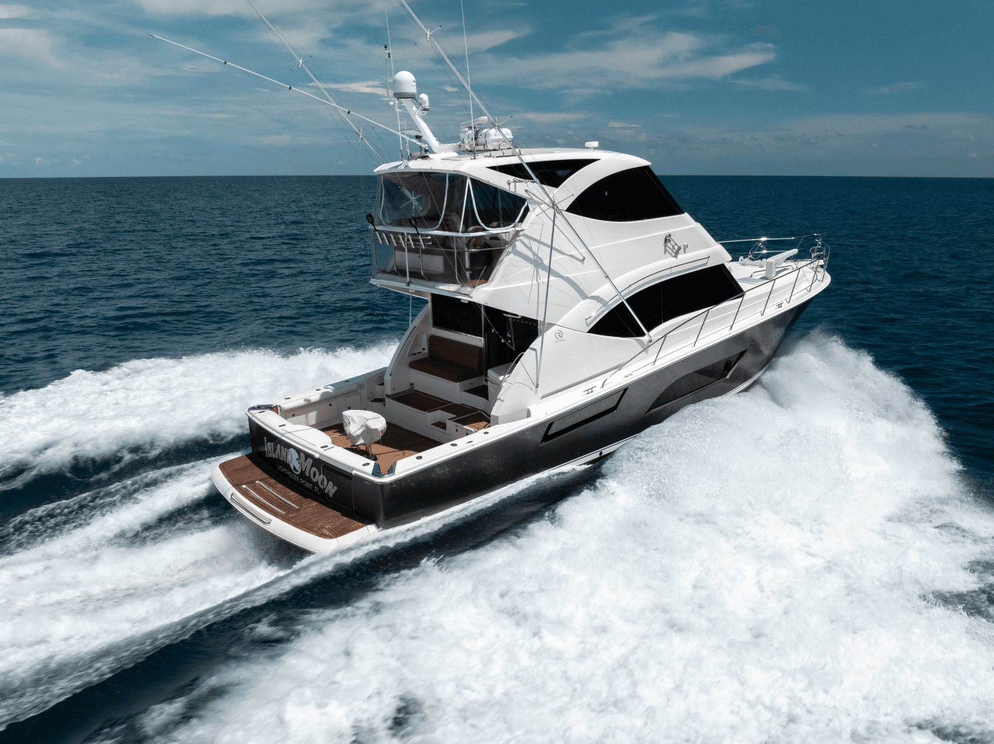 2013 Riviera 53 Enclosed Flybridge