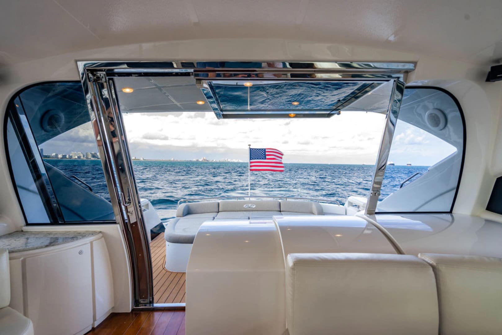 2006 Pershing 62