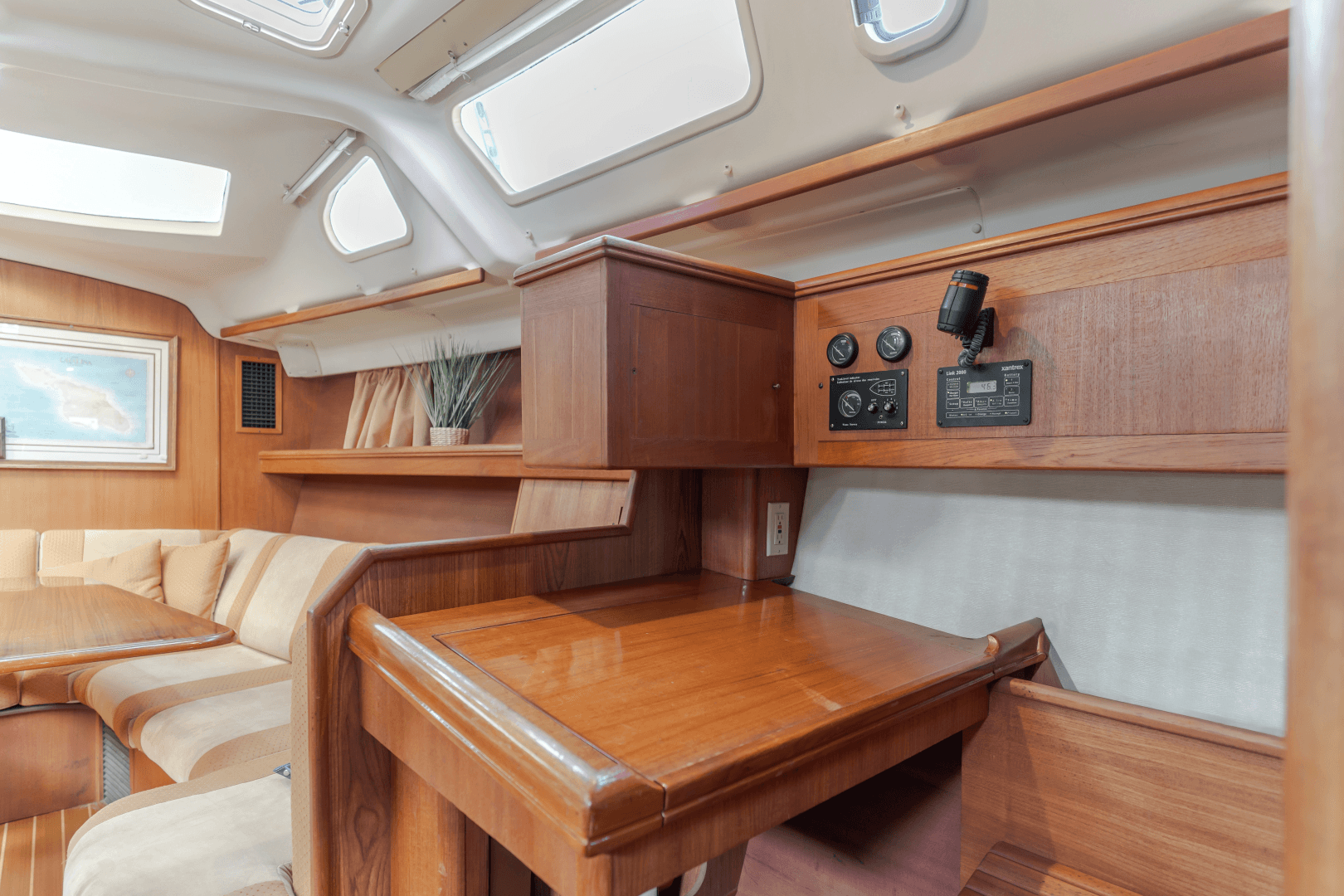 2001 Hunter Passage 456