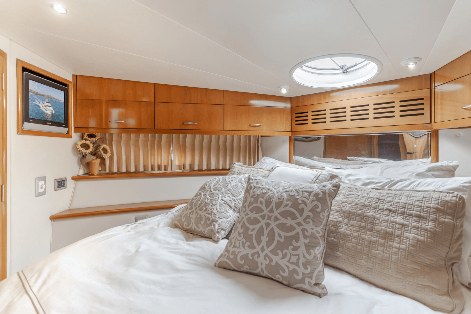2006 Carver 46 Motor Yacht