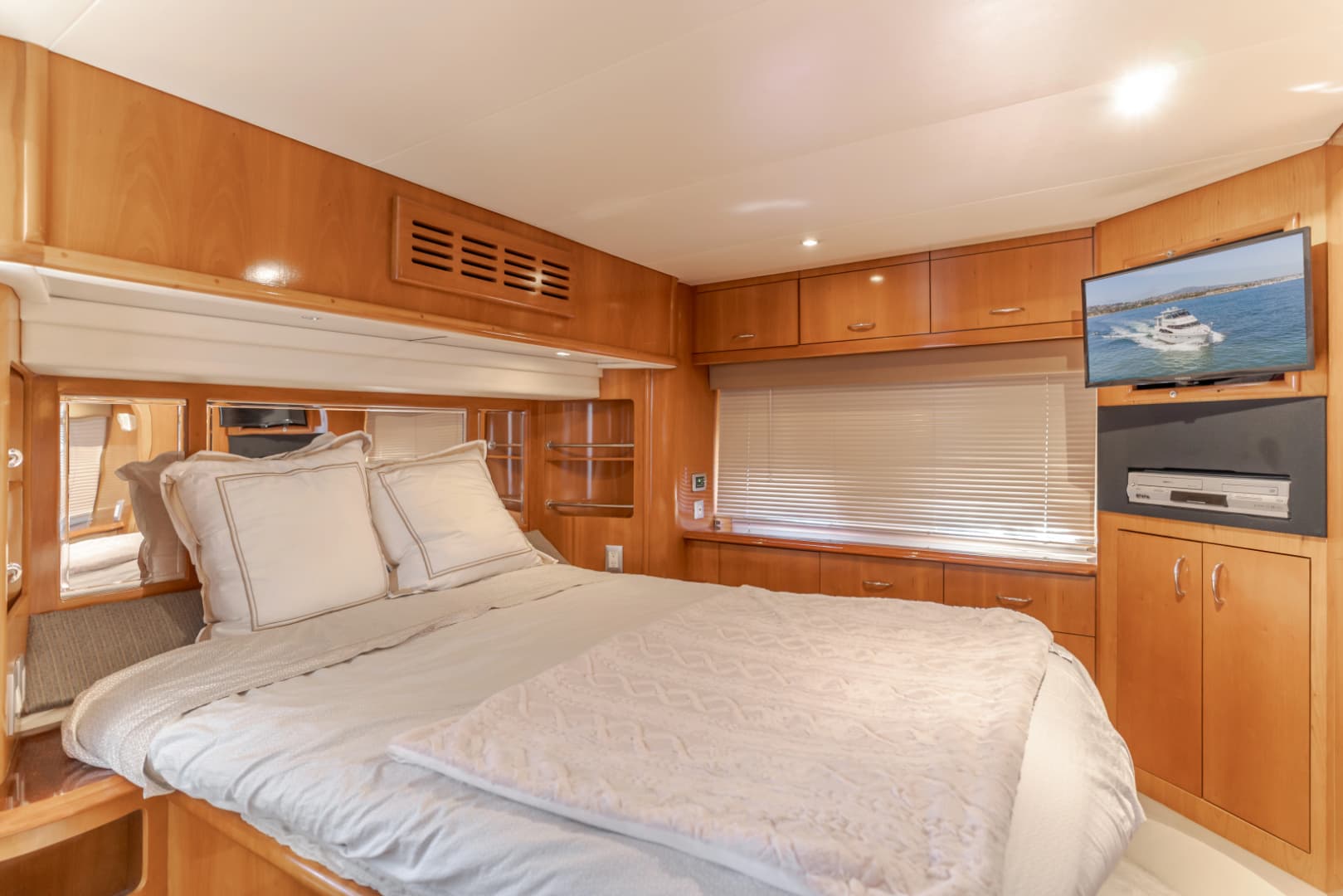 2006 Carver 46 Motor Yacht