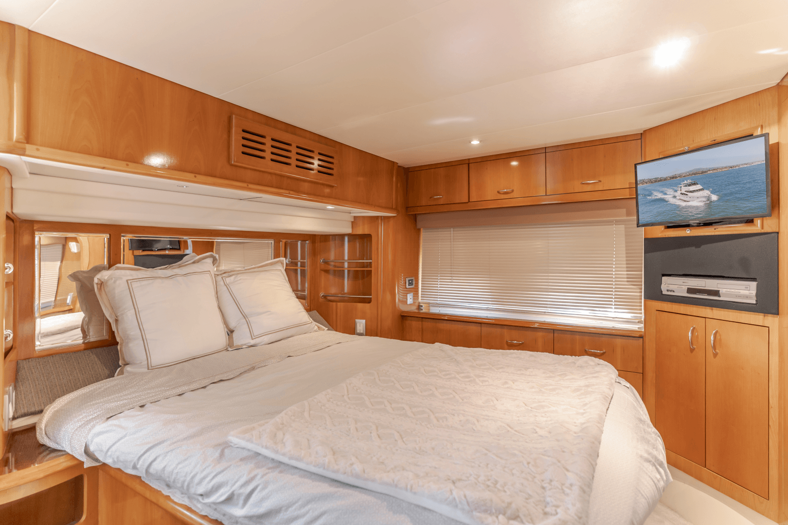 2006 Carver 46 Motor Yacht