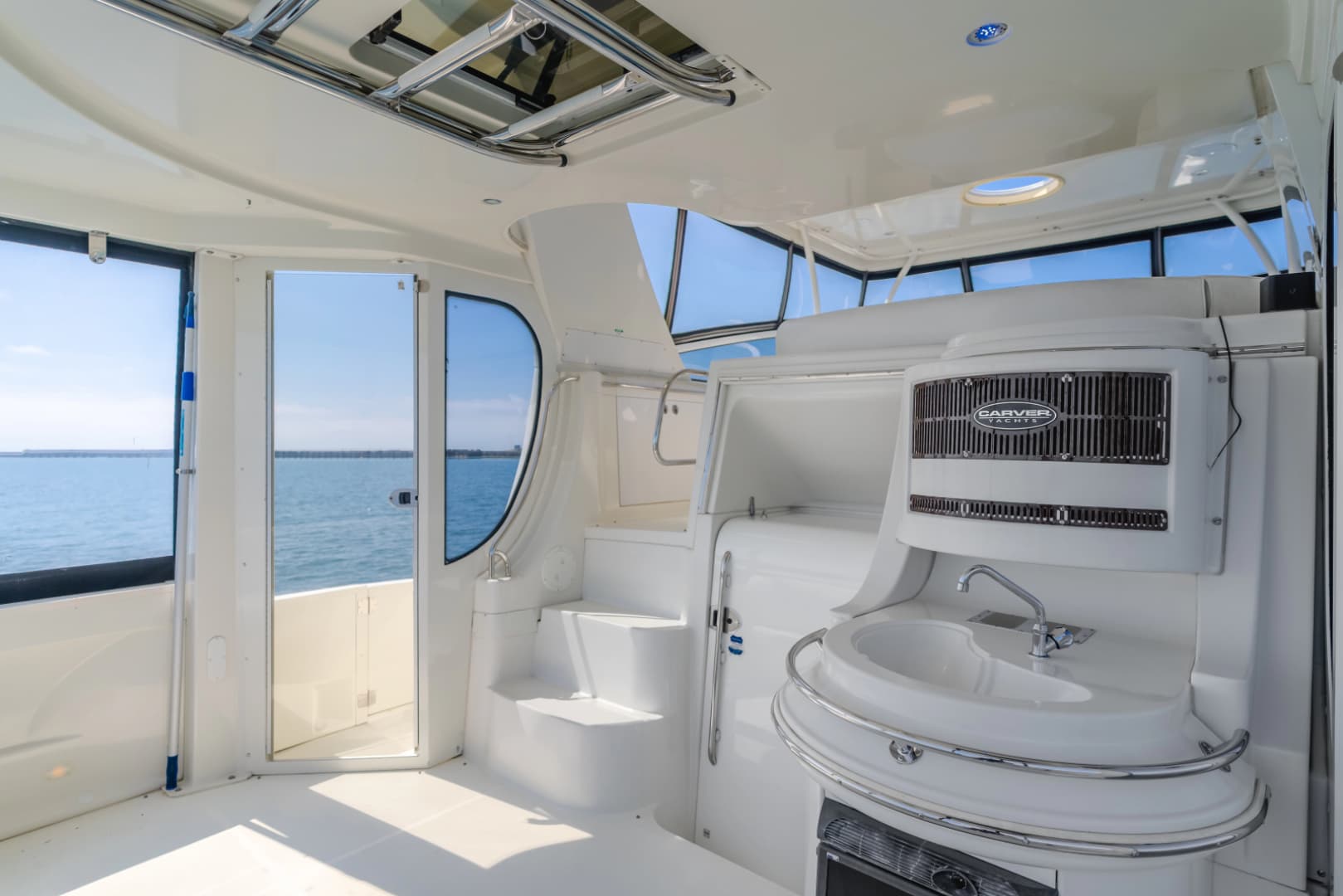 2006 Carver 46 Motor Yacht