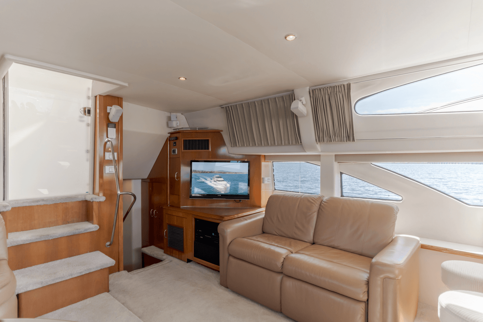 2006 Carver 46 Motor Yacht