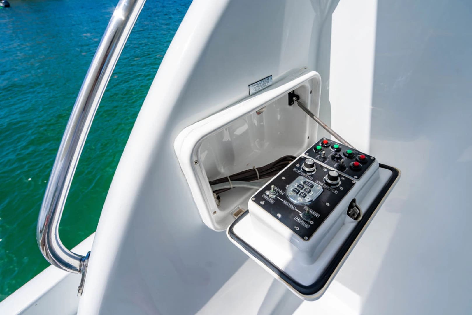 2006 Hatteras 64 Motor Yacht