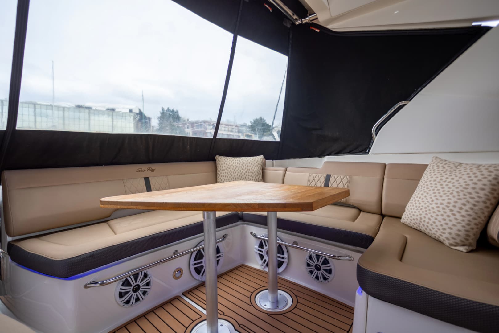 2018 Sea Ray Sundancer 350 Coupe - Rare Shaft Drive