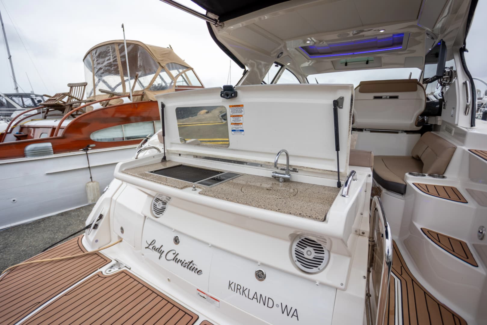 2018 Sea Ray Sundancer 350 Coupe - Rare Shaft Drive