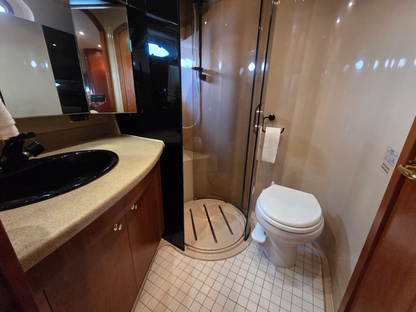2000 Cruisers Yachts Sport 50