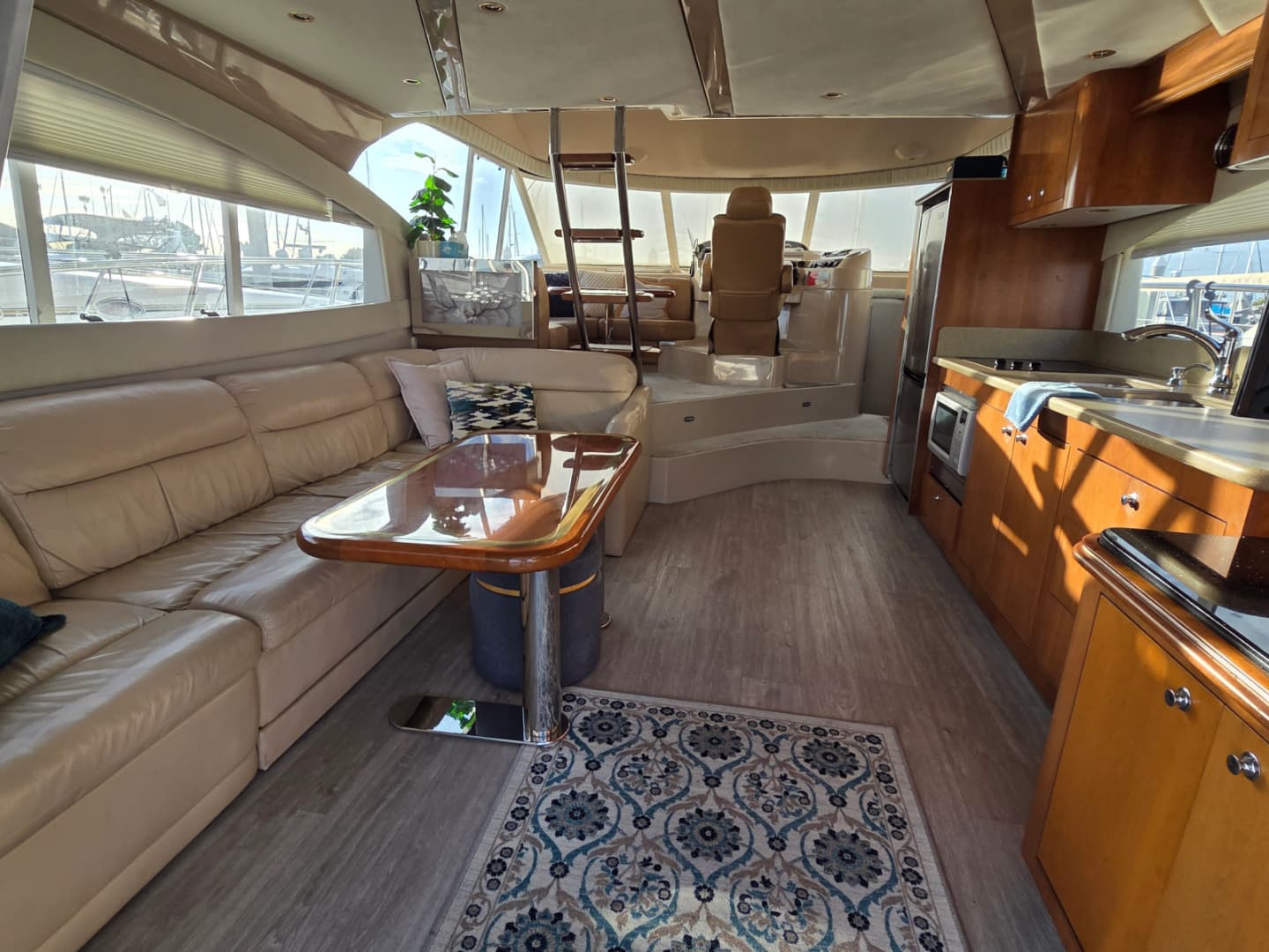 2000 Cruisers Yachts Sport 50