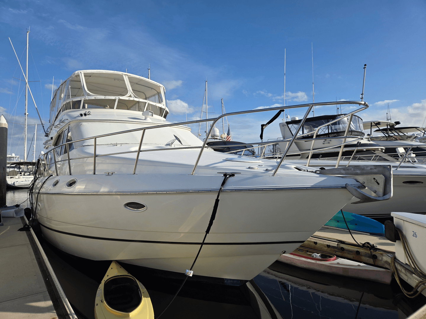 2000 Cruisers Yachts Sport 50