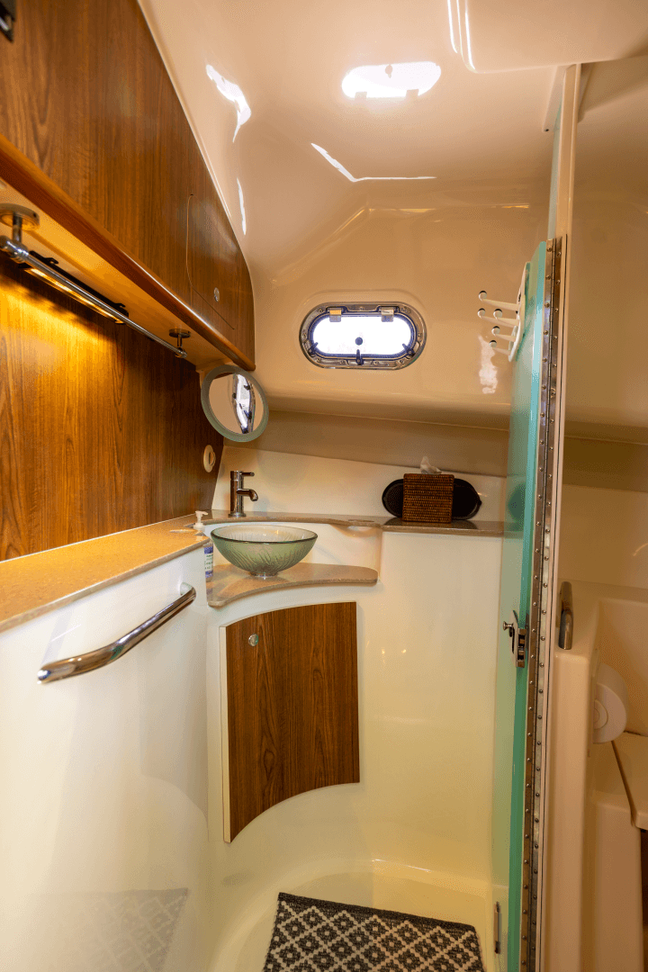 2009 Pursuit 375 OS