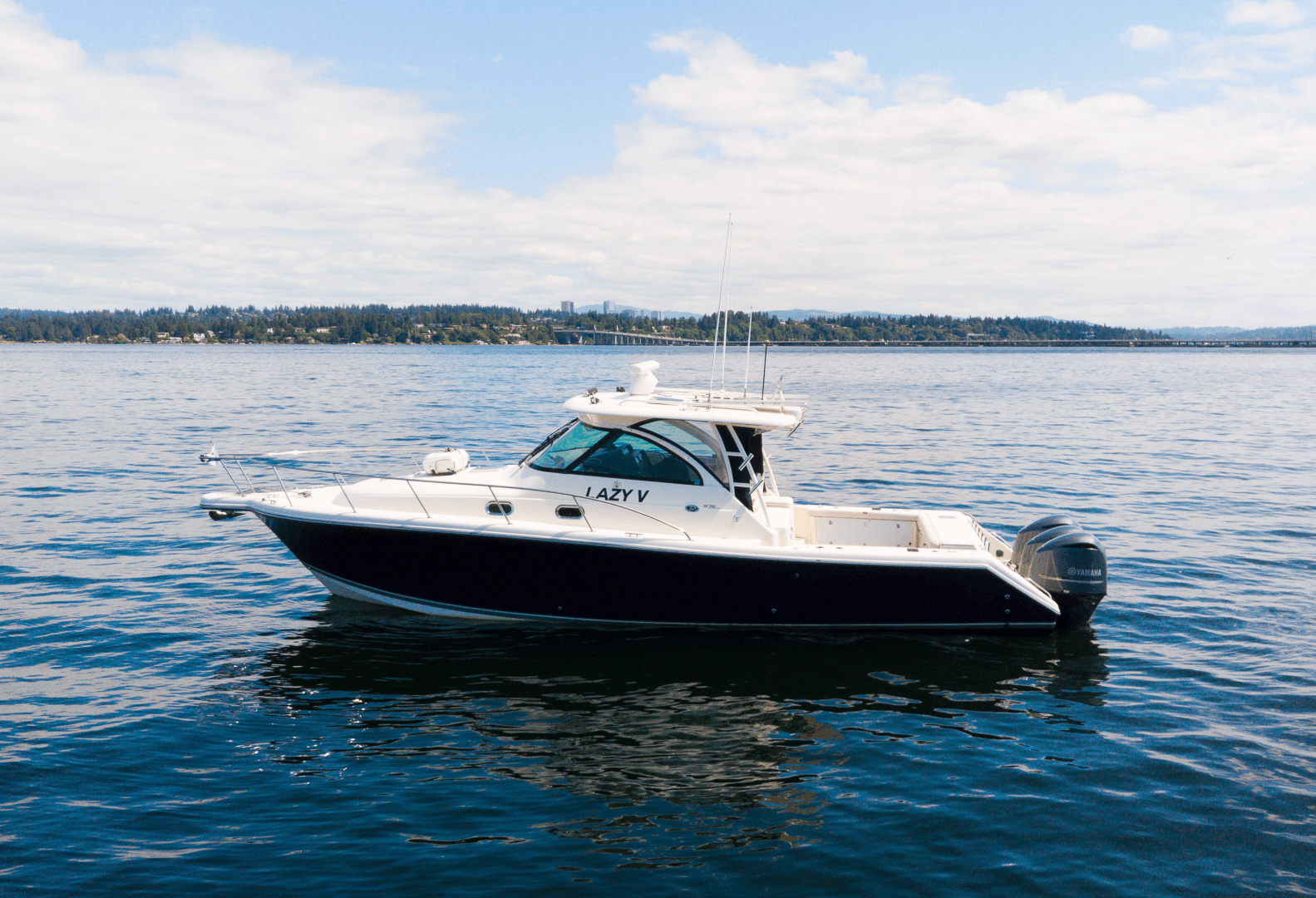 2009 Pursuit 375 OS