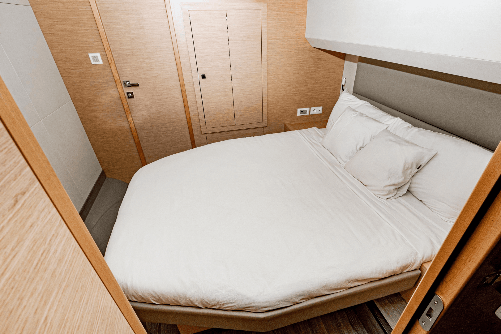 2020 Fountaine Pajot MY6