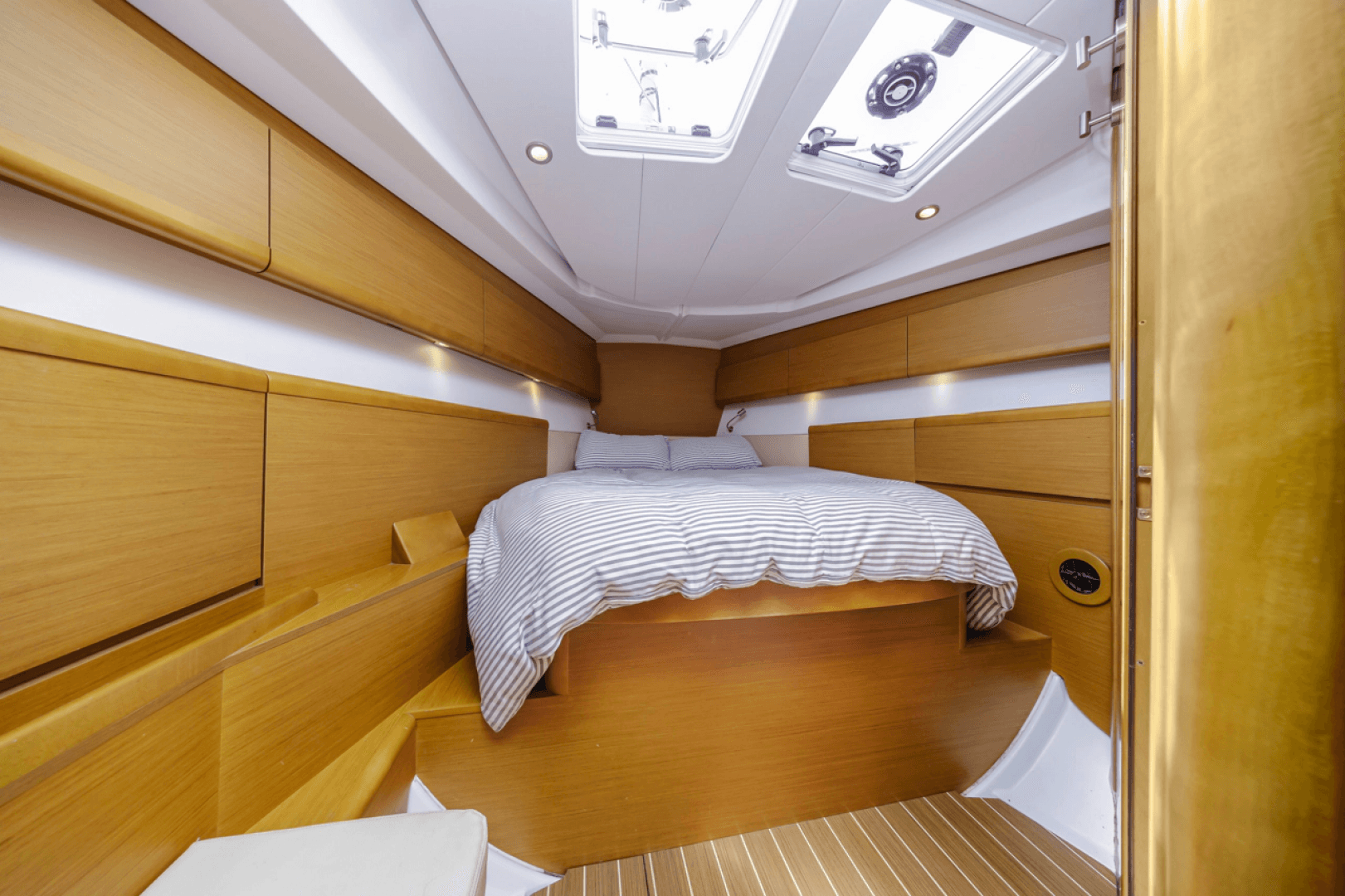2011 Jeanneau Sun Odyssey 44i