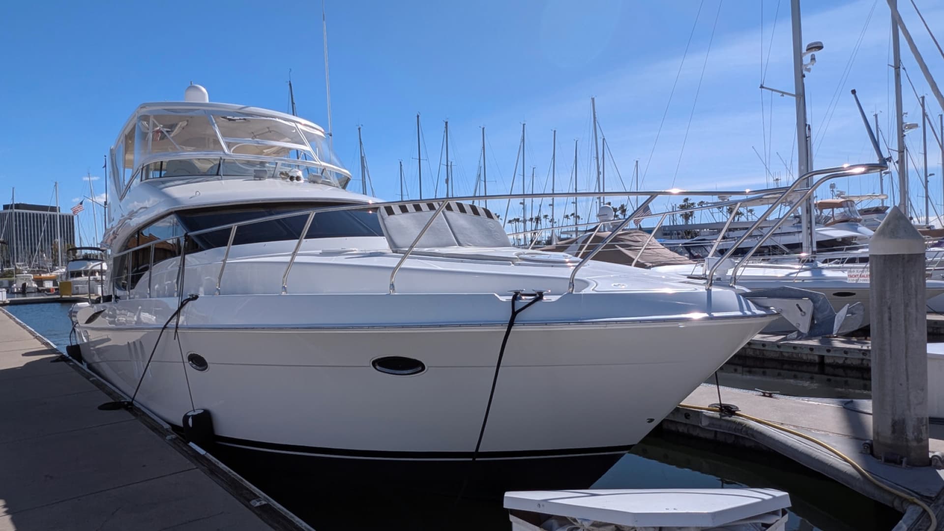 2010 Ovation Flybridge