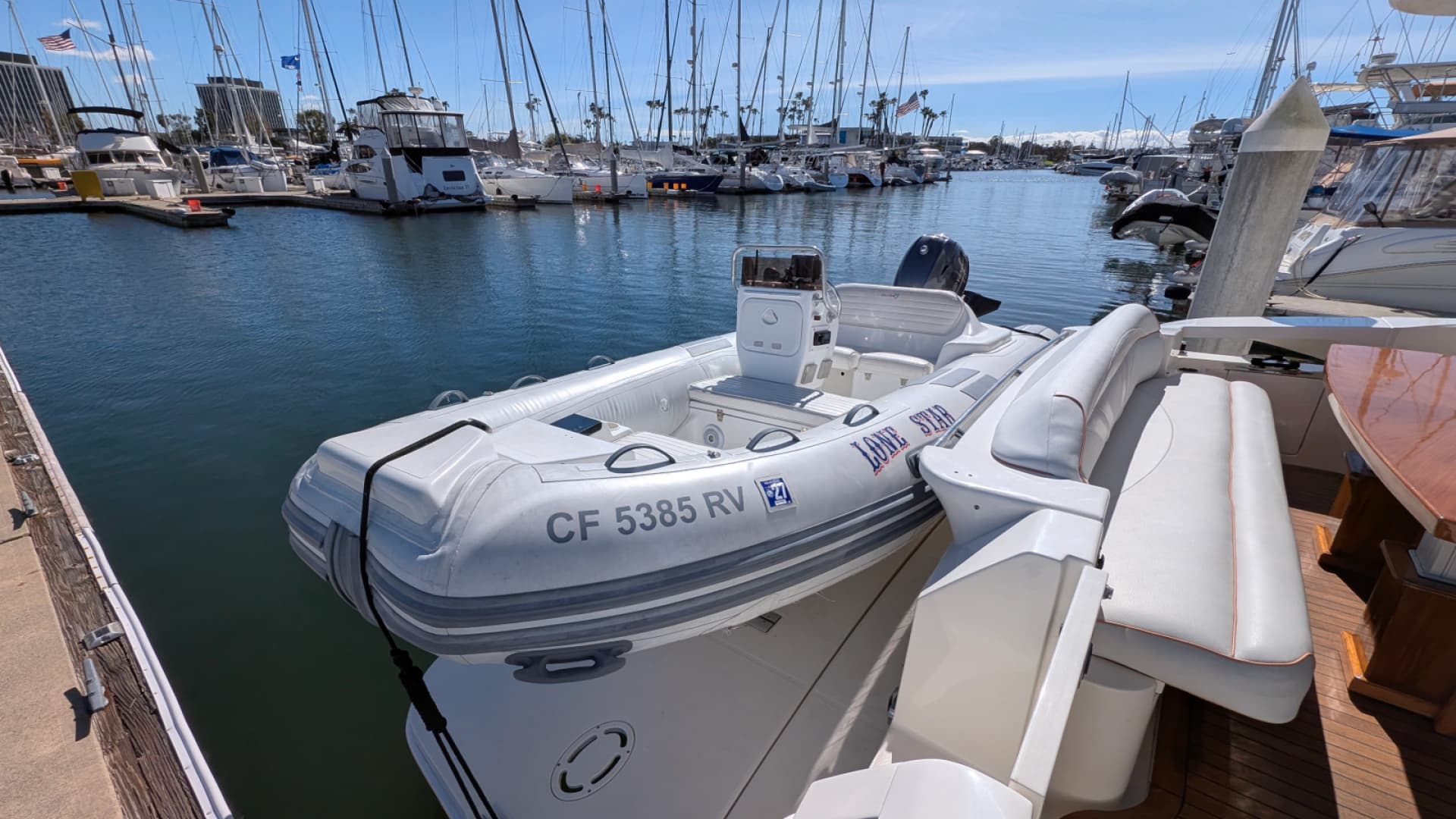 2010 Ovation Flybridge