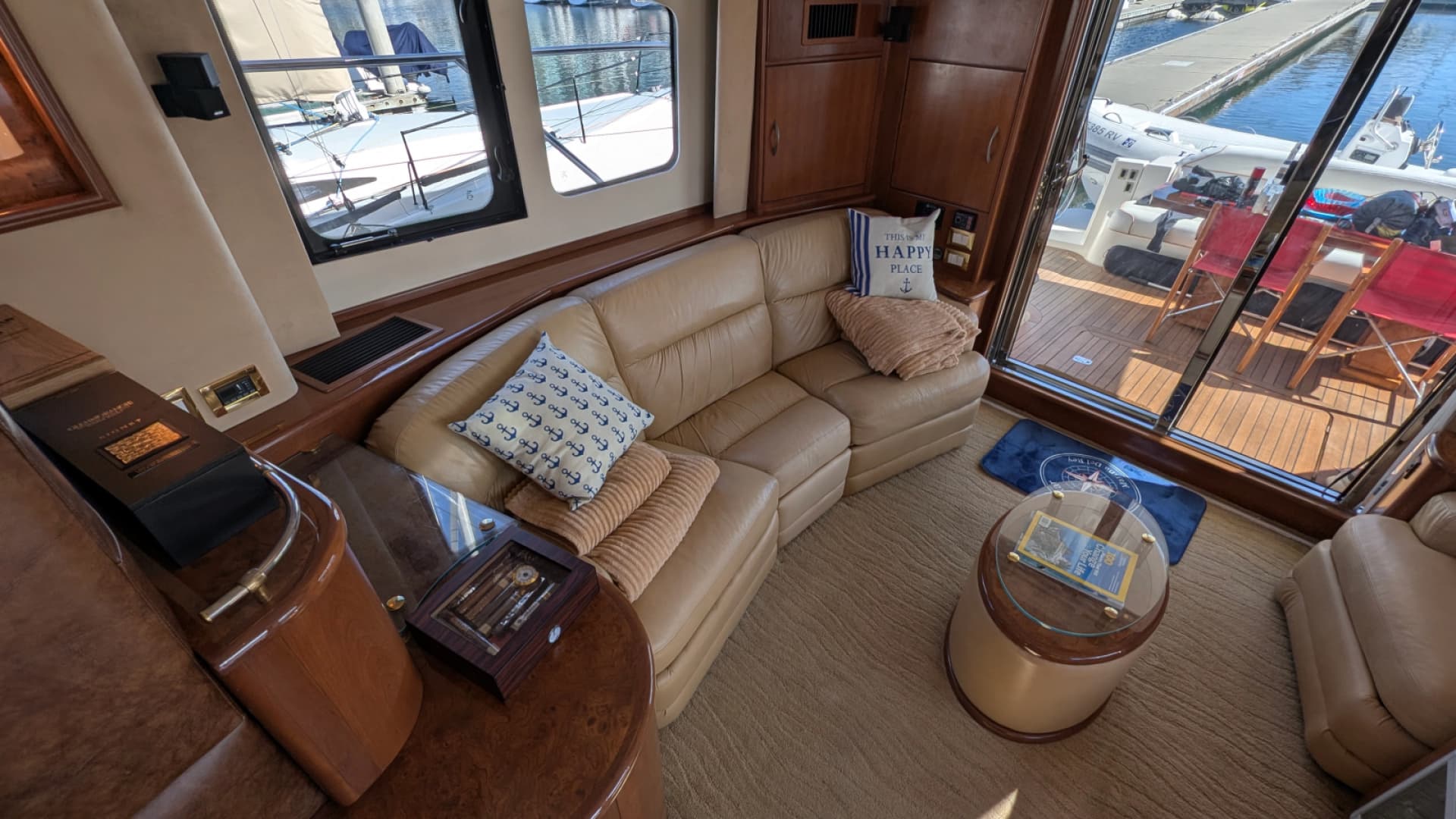 2010 Ovation Flybridge