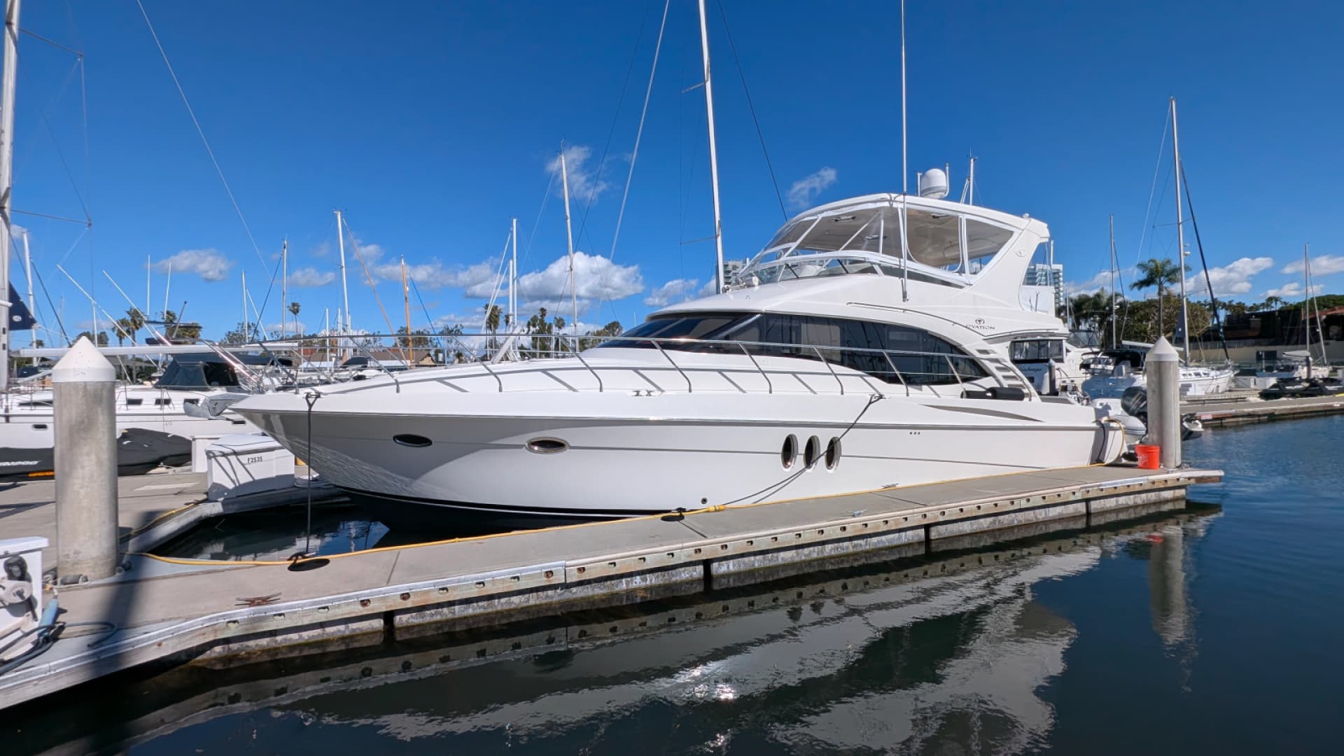 2010 Ovation Flybridge