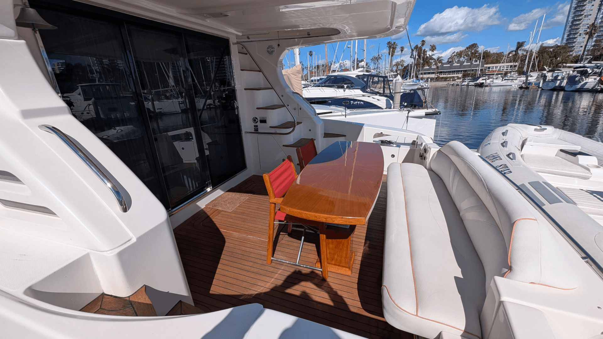 2010 Ovation Flybridge