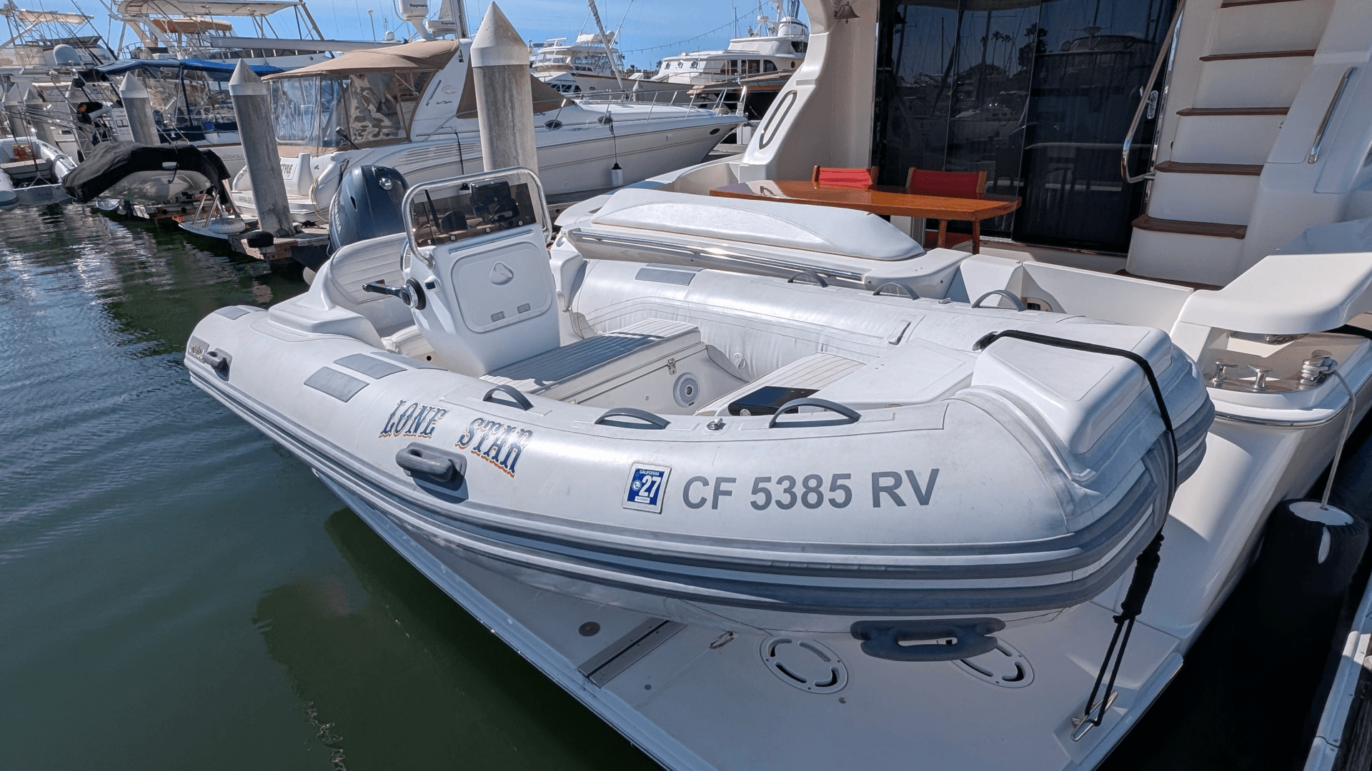 2010 Ovation Flybridge