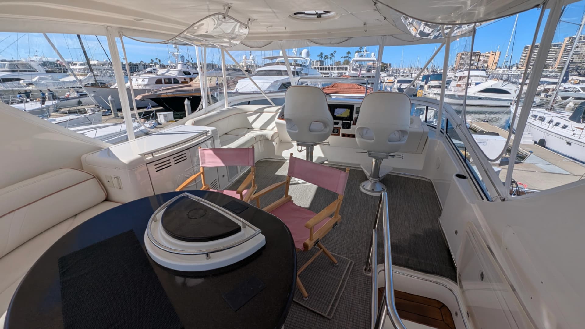 2010 Ovation Flybridge