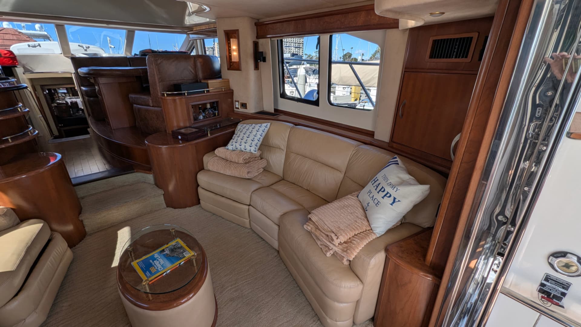 2010 Ovation Flybridge
