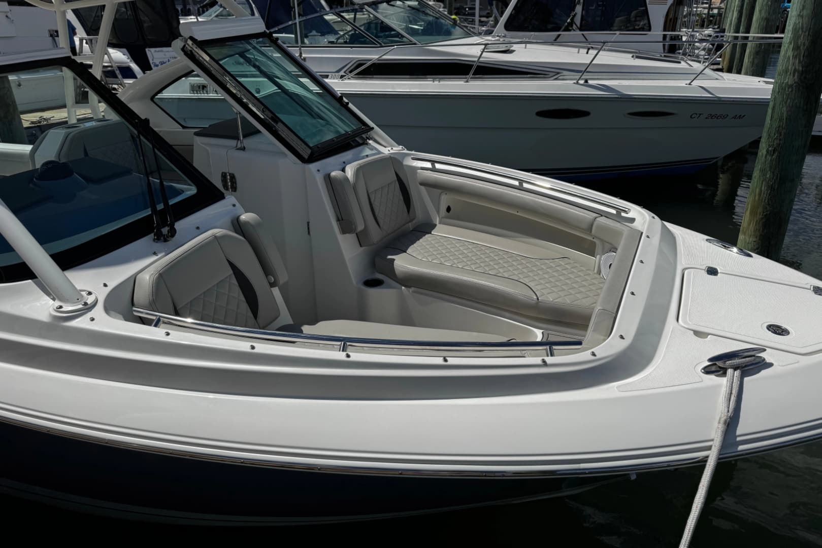 2023 Pursuit DC 266 Dual Console