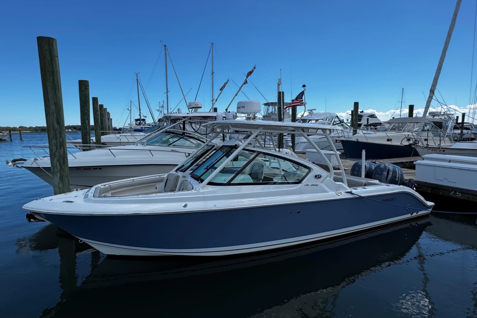 2023 Pursuit DC 266 Dual Console