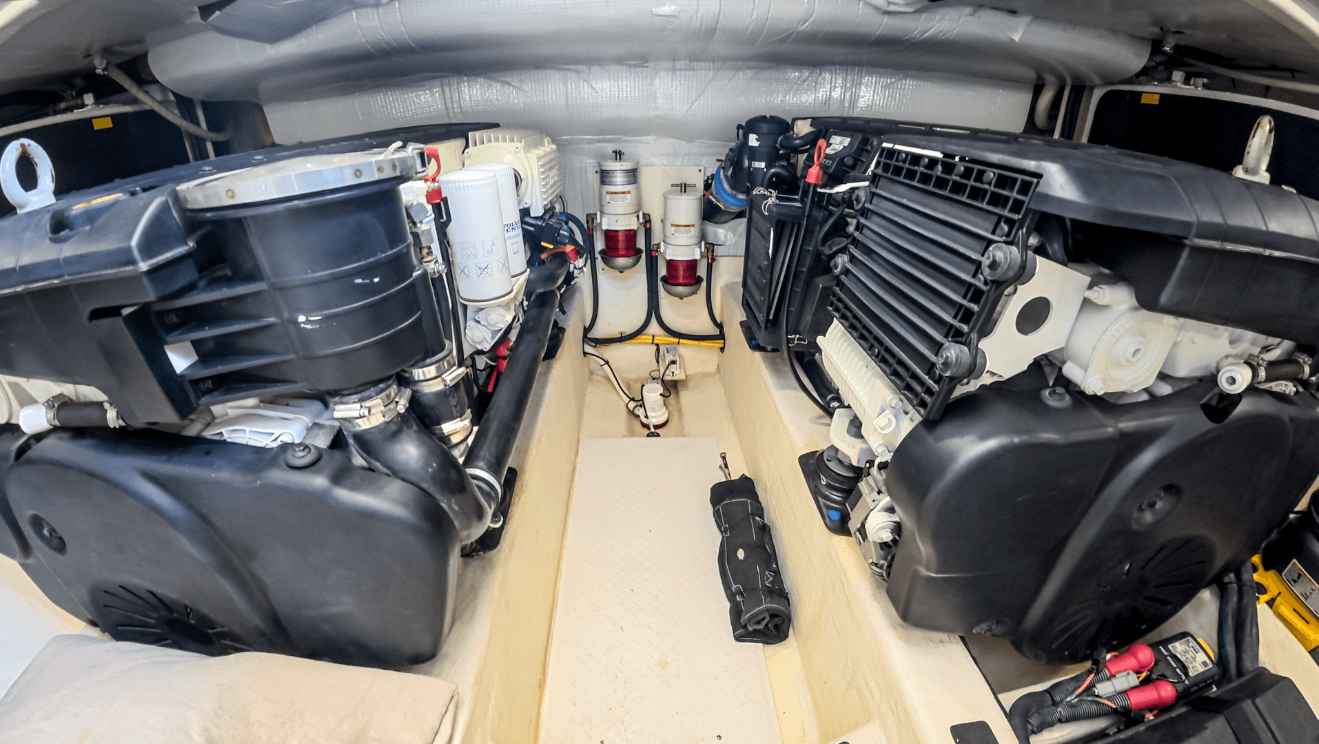 2019 Sabre 42 Salon Express
