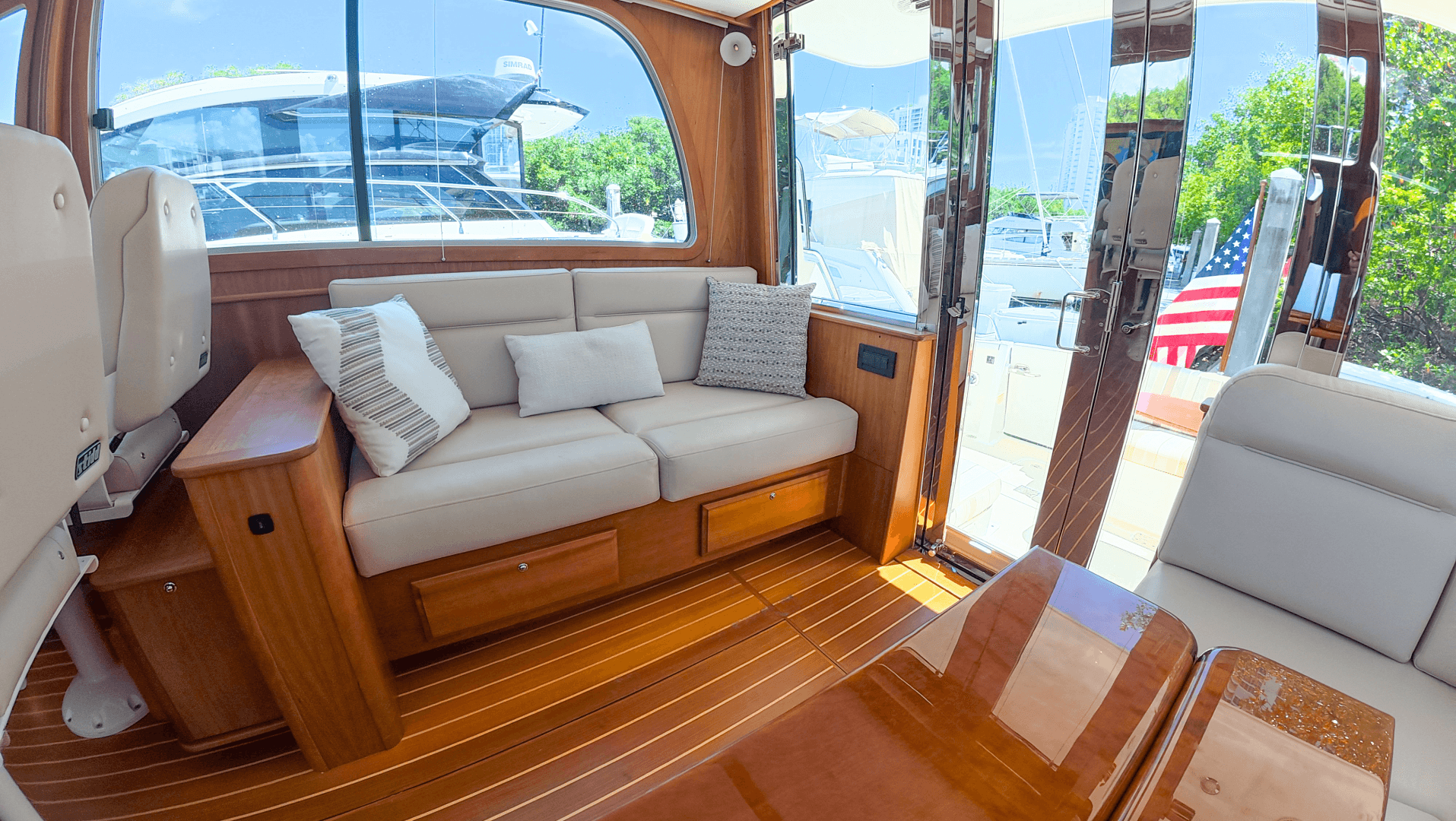 2019 Sabre 42 Salon Express