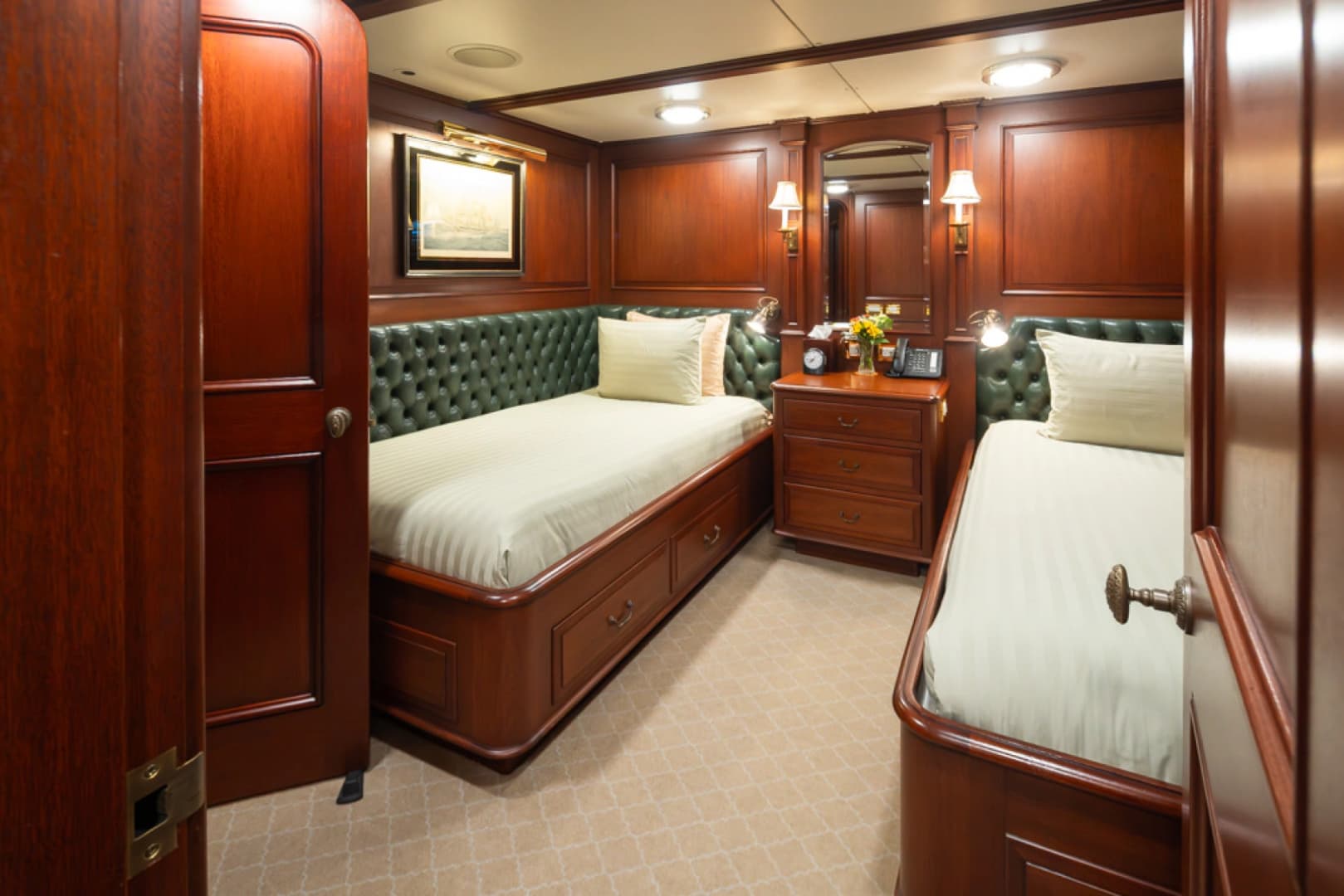 1989 Delta Marine Flybridge Motoryacht