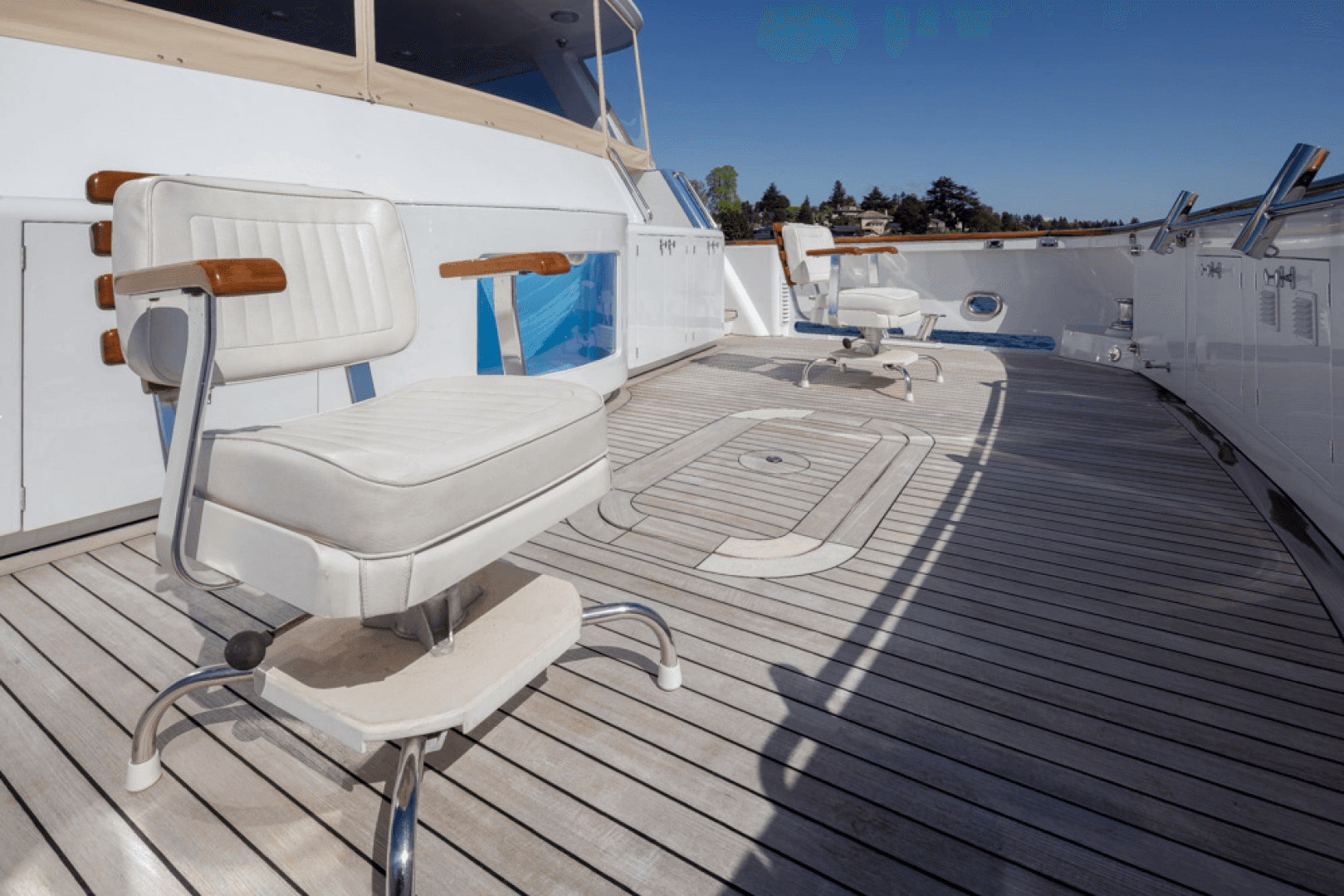 1989 Delta Marine Flybridge Motoryacht