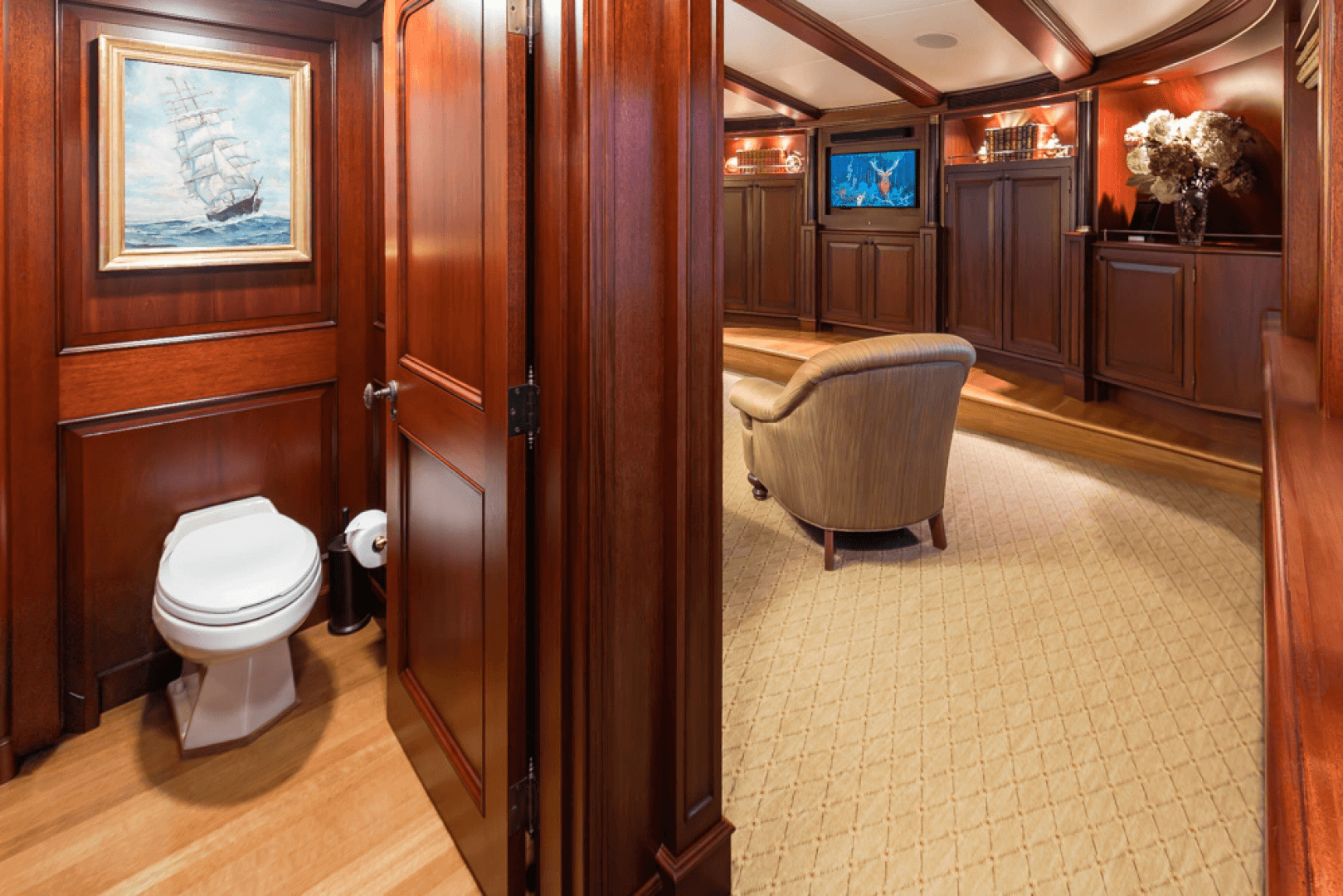 1989 Delta Marine Flybridge Motoryacht