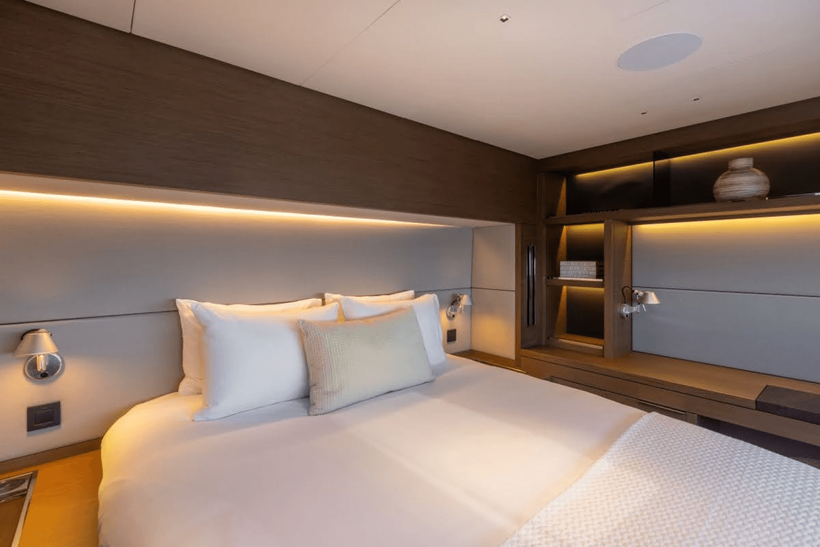 2020 Lagoon Sixty 7