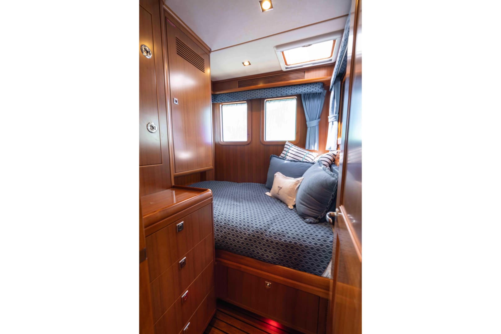 2022 Nordhavn N63