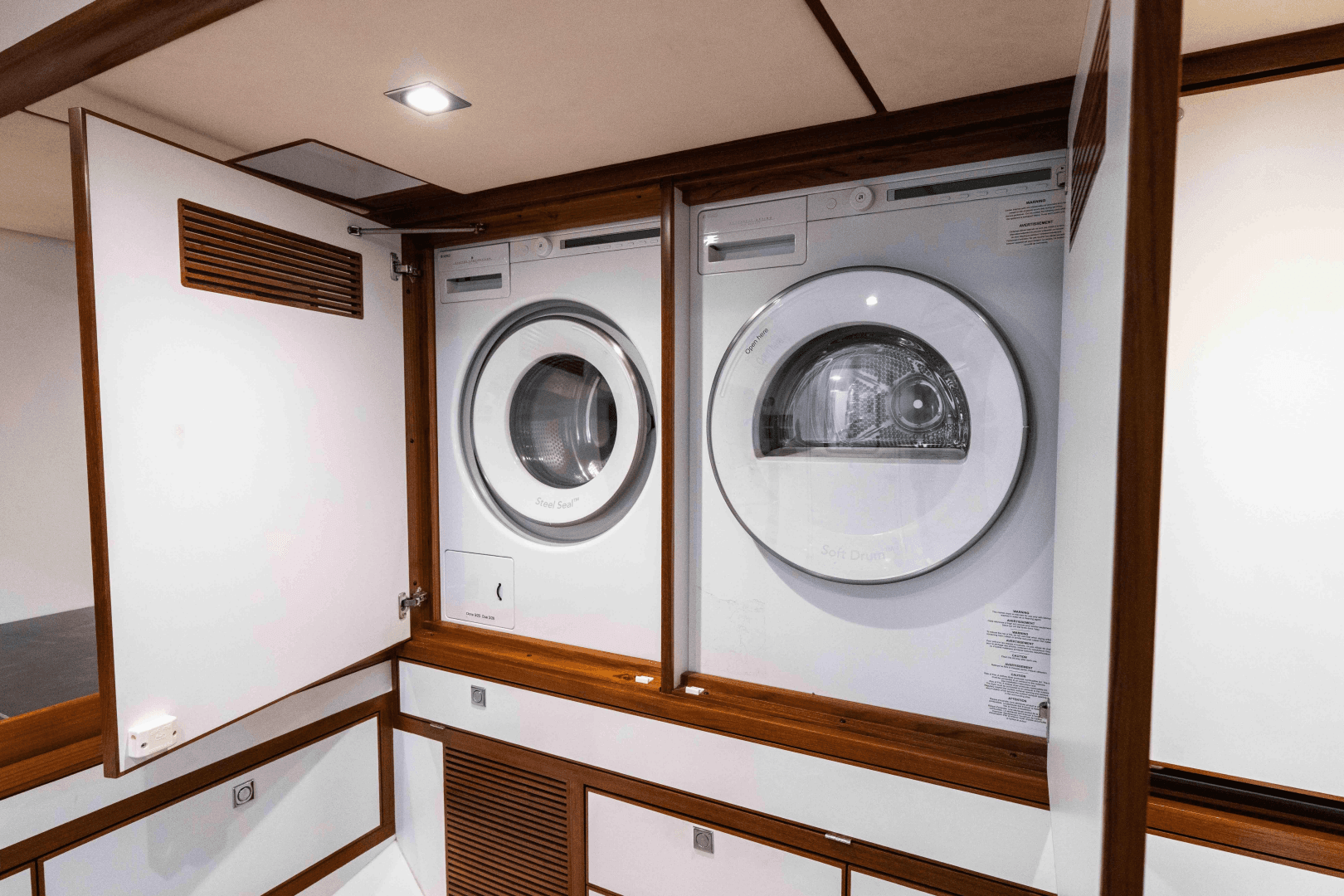 2022 Nordhavn N63