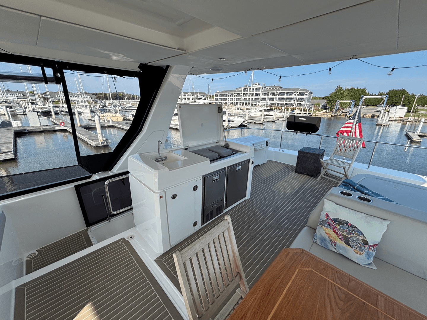 2023 Leopard 53 Powercat