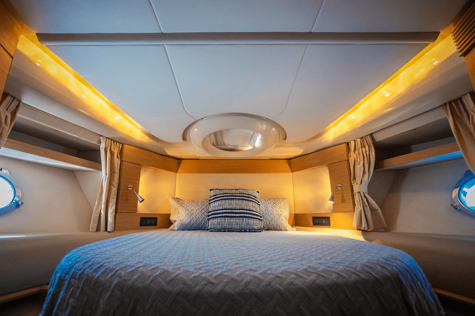 2006 Azimut 43