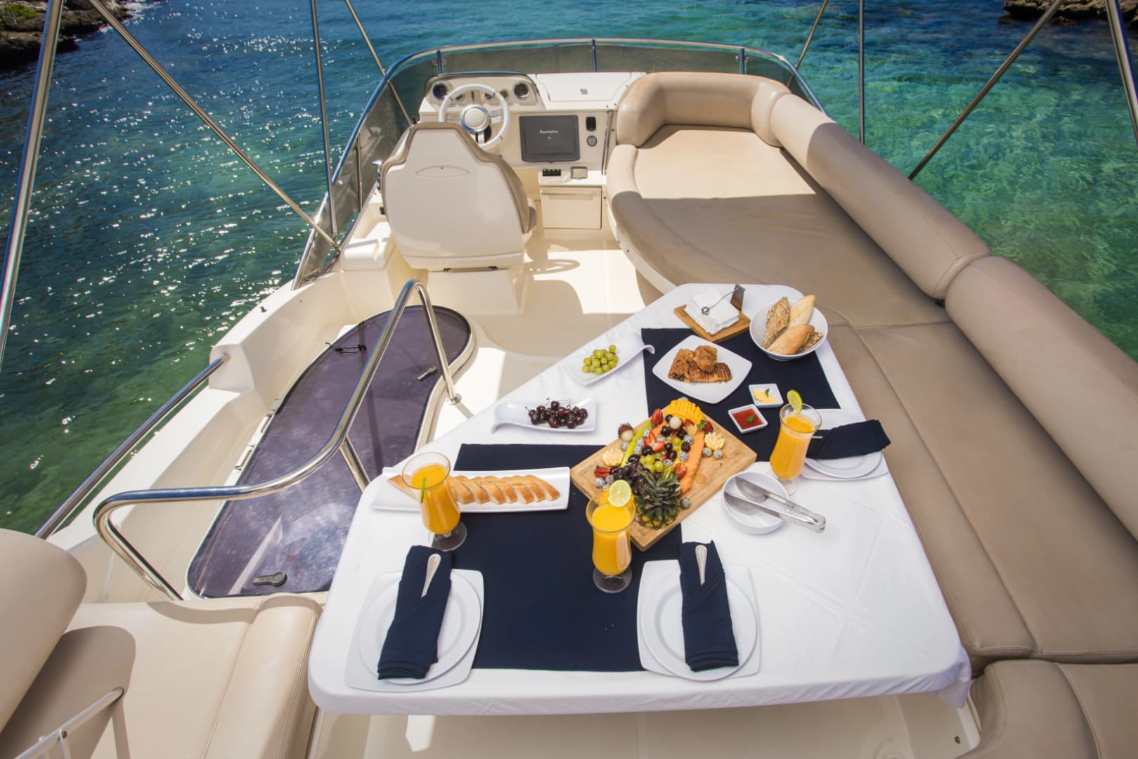 2006 Azimut 43