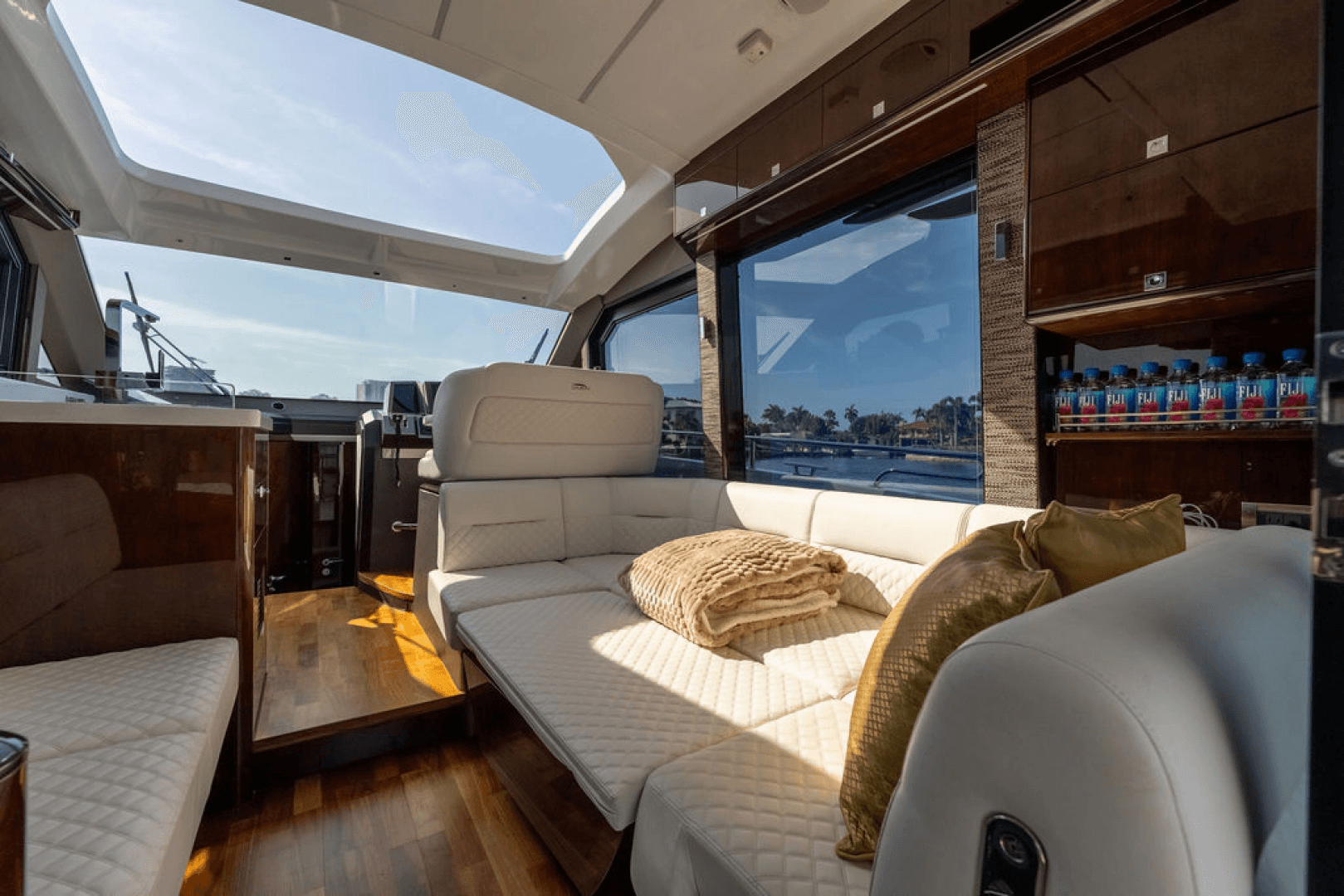 2022 Galeon 410 HTC
