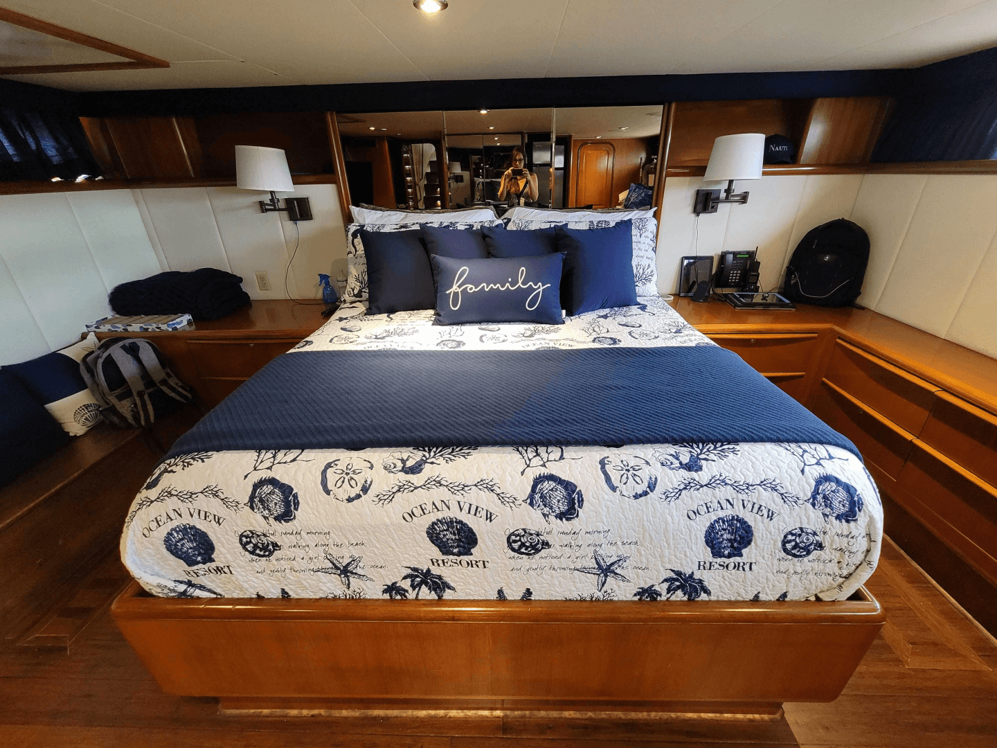 1990 Viking 63 Motor Yacht