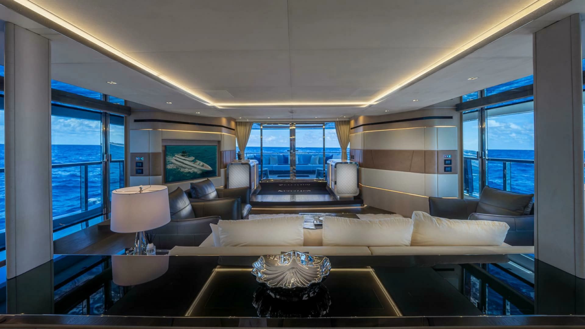 2017 Mangusta Oceano 42