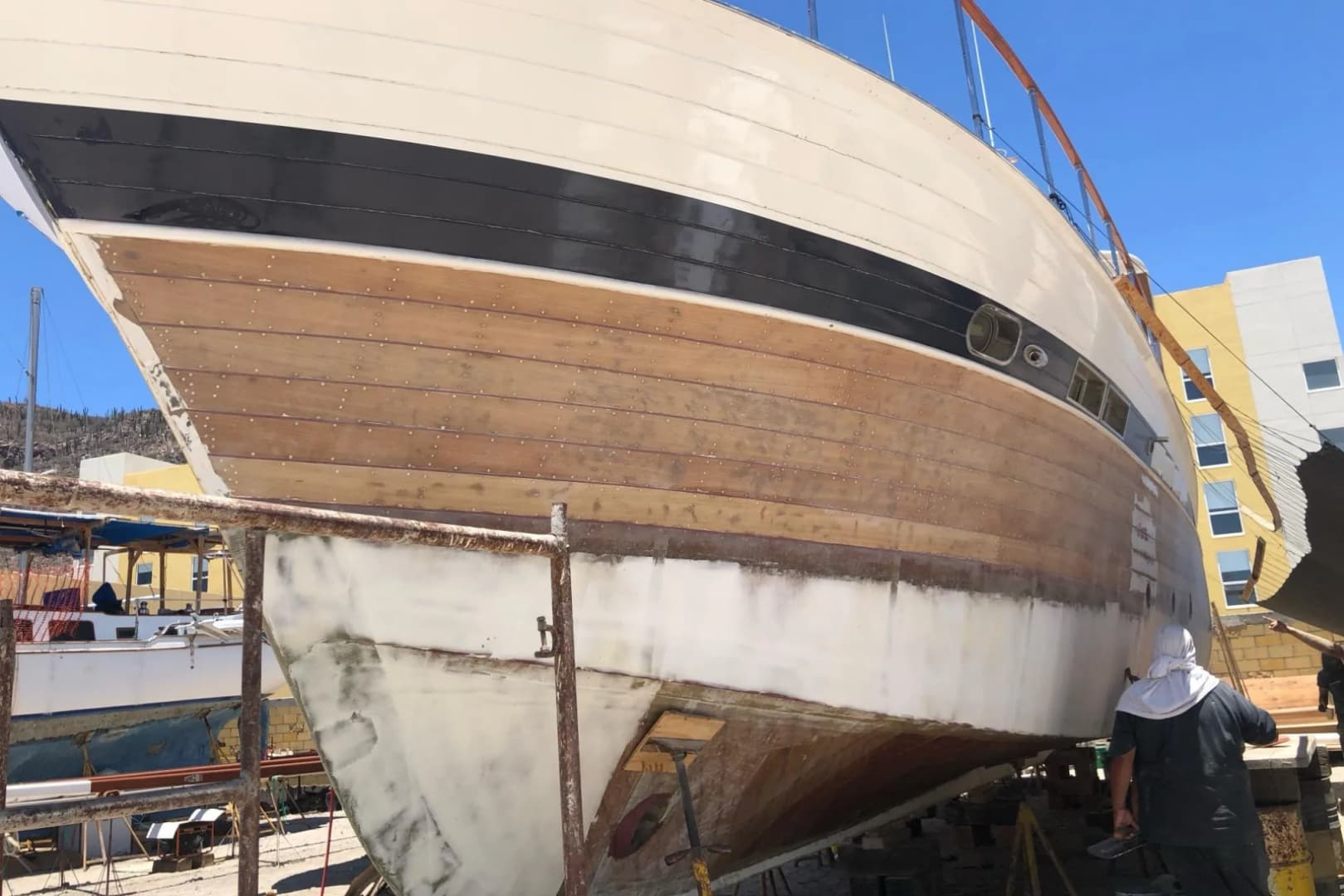 1966 Chris-Craft 57 Constellation